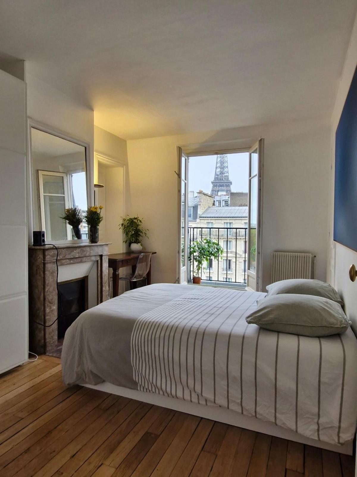 Charmant Parisien Parijs