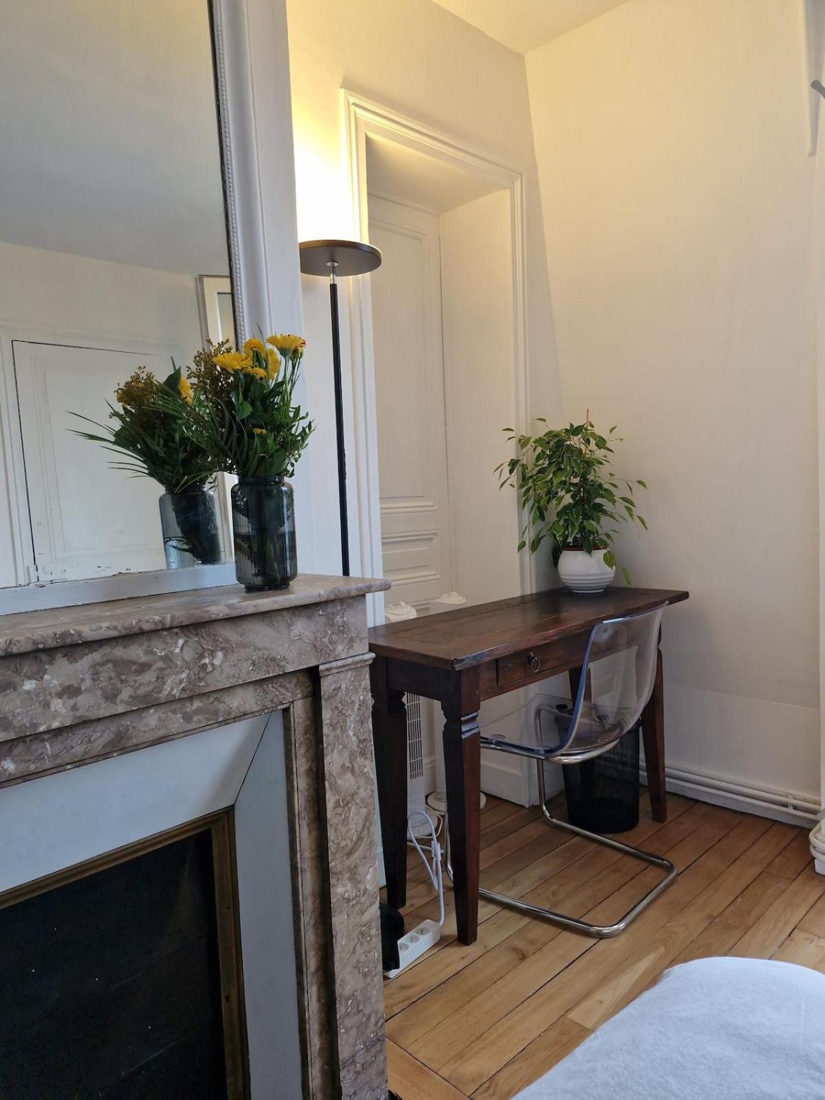 Charmant Parisien Appartement *